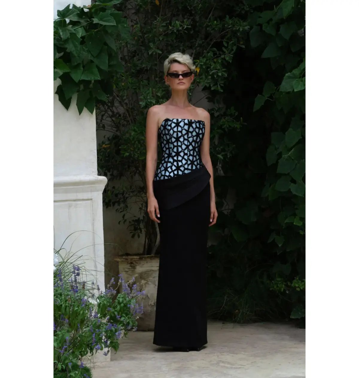 Eliya the Label Sidonia Gown Black/Blue Size XL / AU 14 photo 3