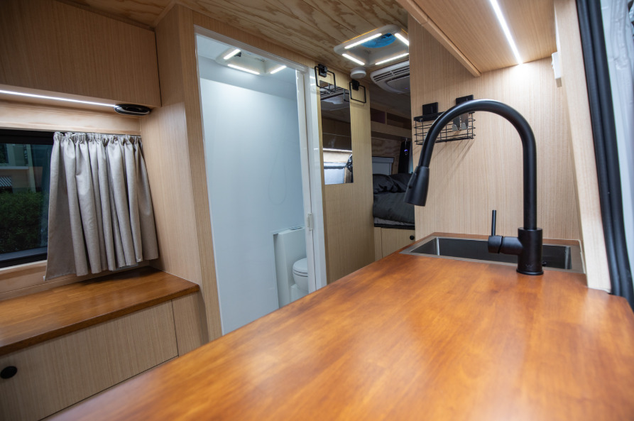CICCIO - Equipped Van w/ Ensuite photo 13