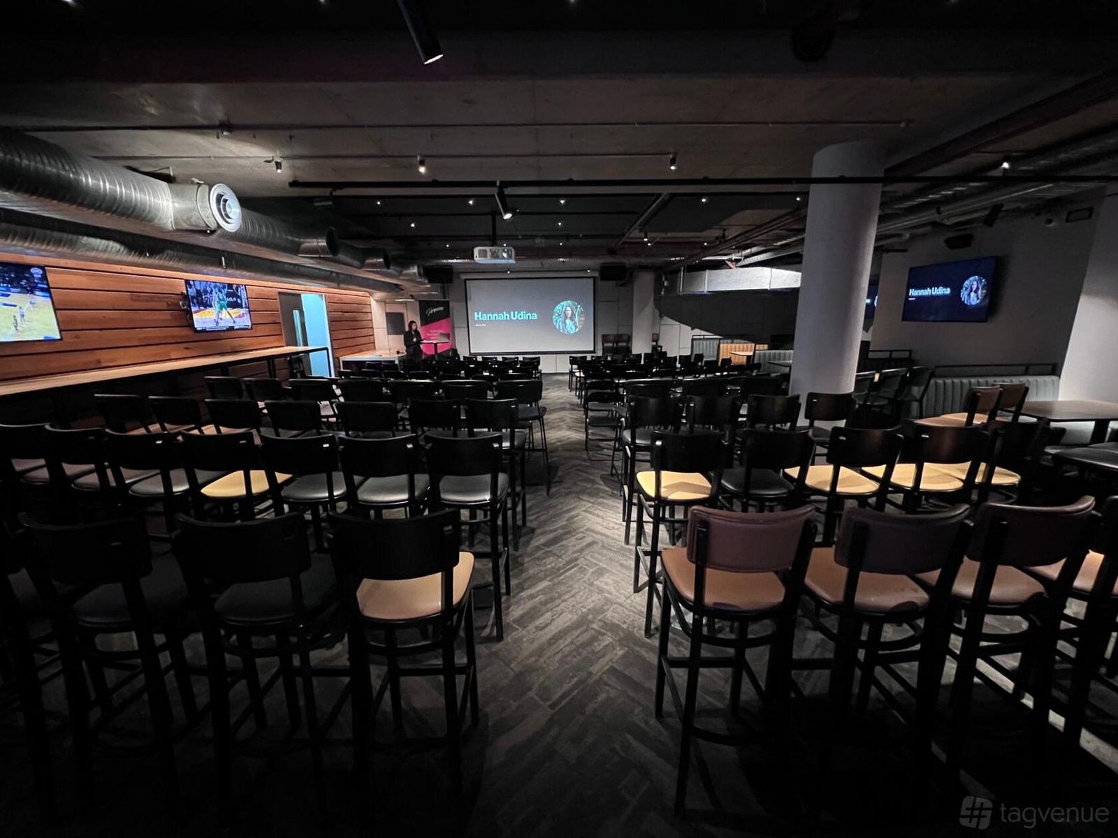 Centre Court at The Sporting Globe King Street Wharf photo 11