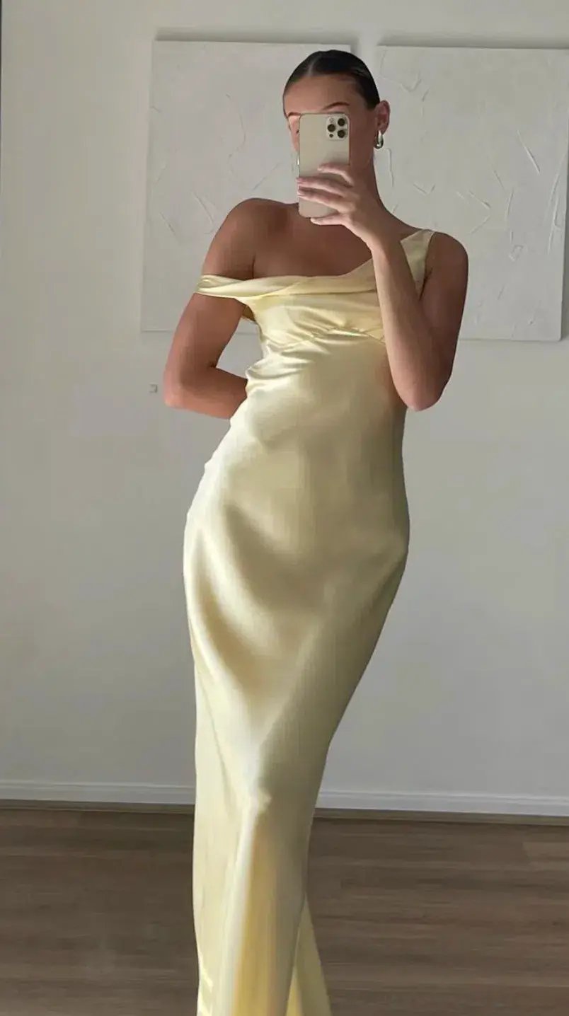 Natalie Rolt Monika Gown Butter Yellow Size 10 photo 4