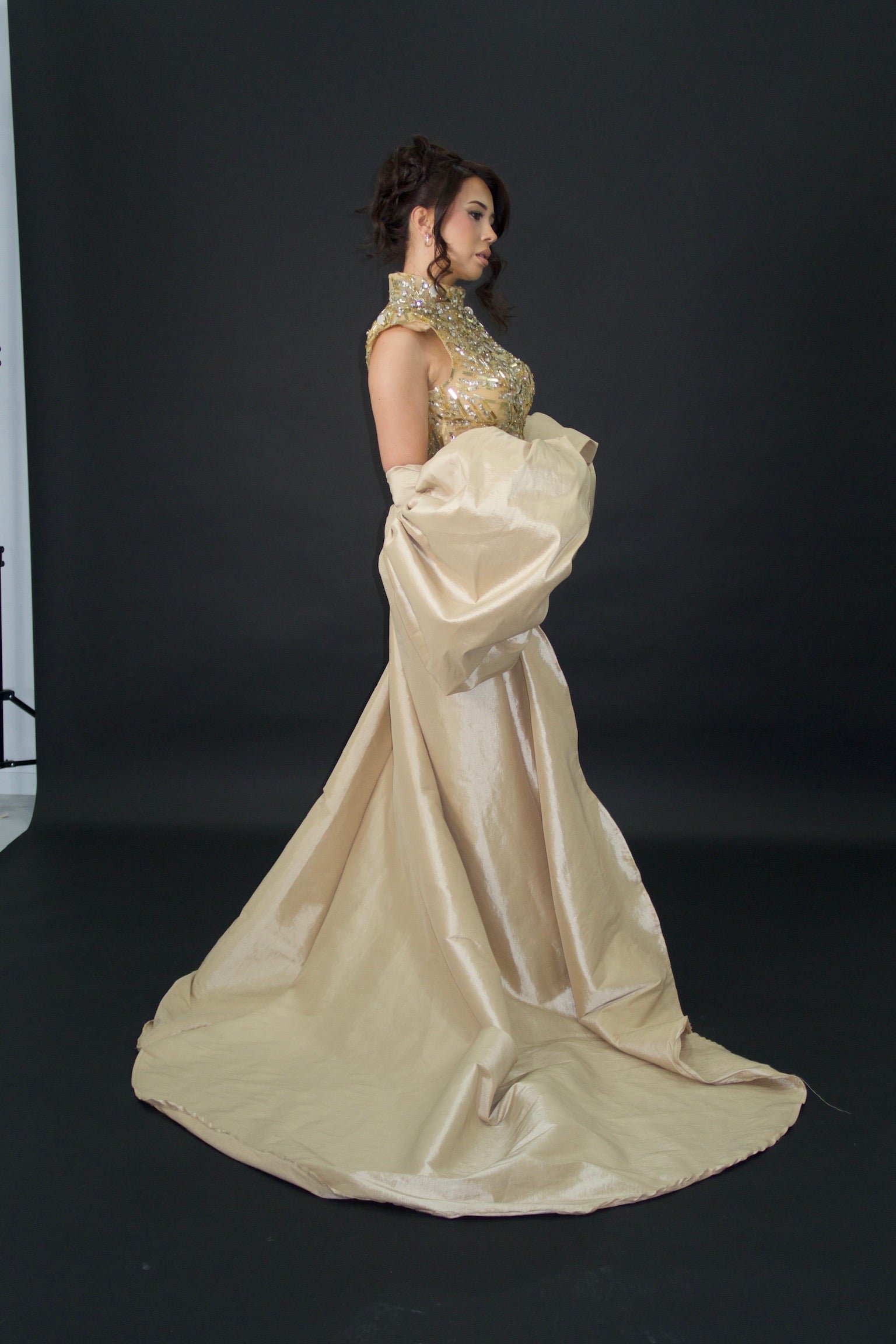 LAYLAY CAPE photo 3