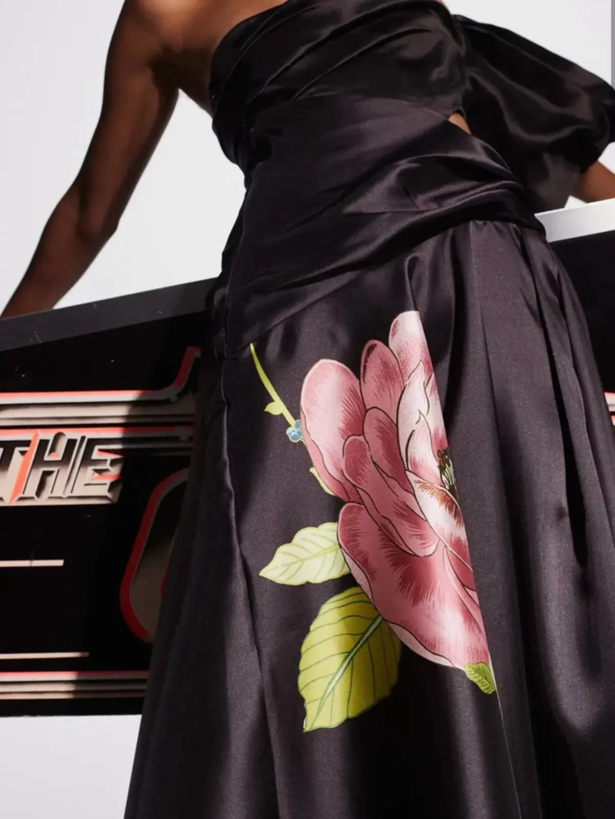 Alemais Regent Noir Gown Black Floral Size 8 photo 5