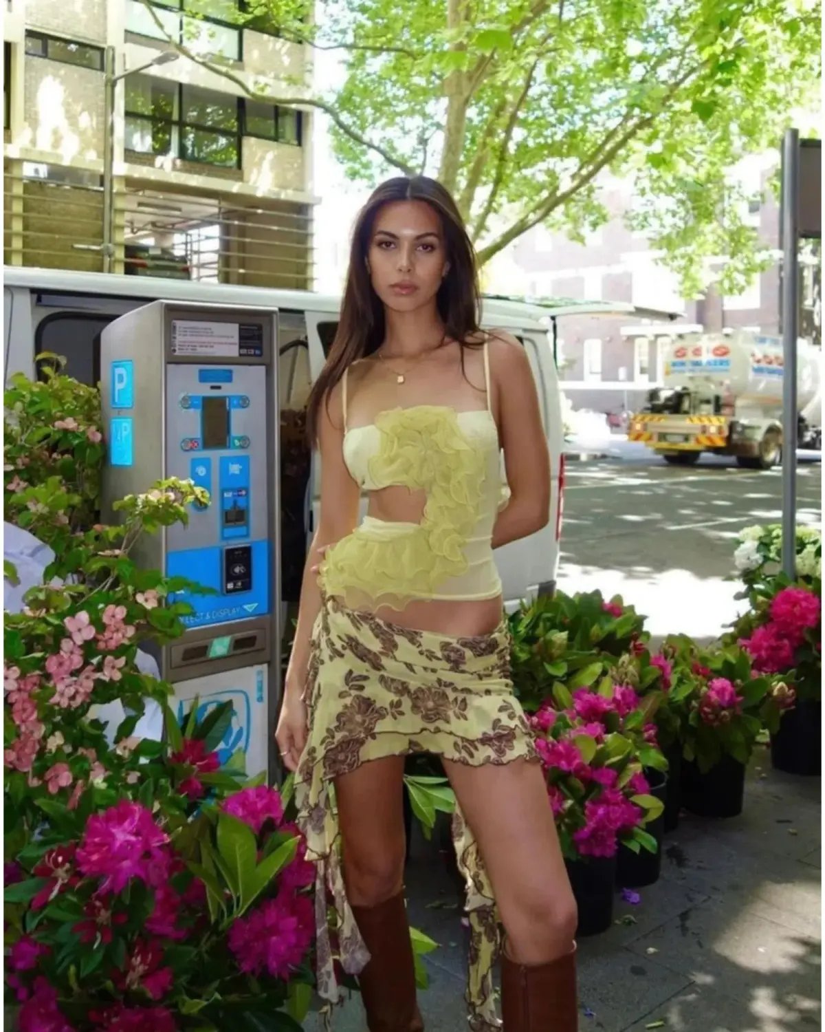 Bec & Bridge Spiral Crush Top in Citrus Size AU 8 and Malibu Bay Frill Skirt Citrus Floral Size AU 10 Set photo 2