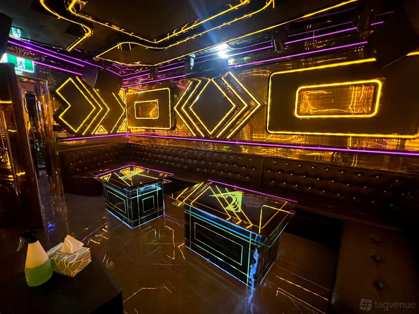VIP 666 at Việt Phố Entertainment photo 2
