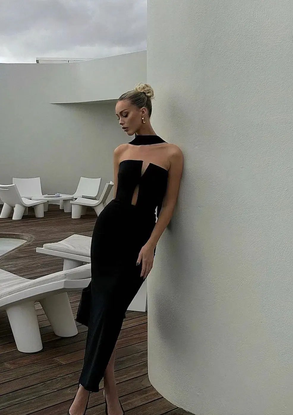 THE NEW ARRIVALS by İlkyaz Özel Holly in Sing Sing Black Dress Size 6/XS photo 2