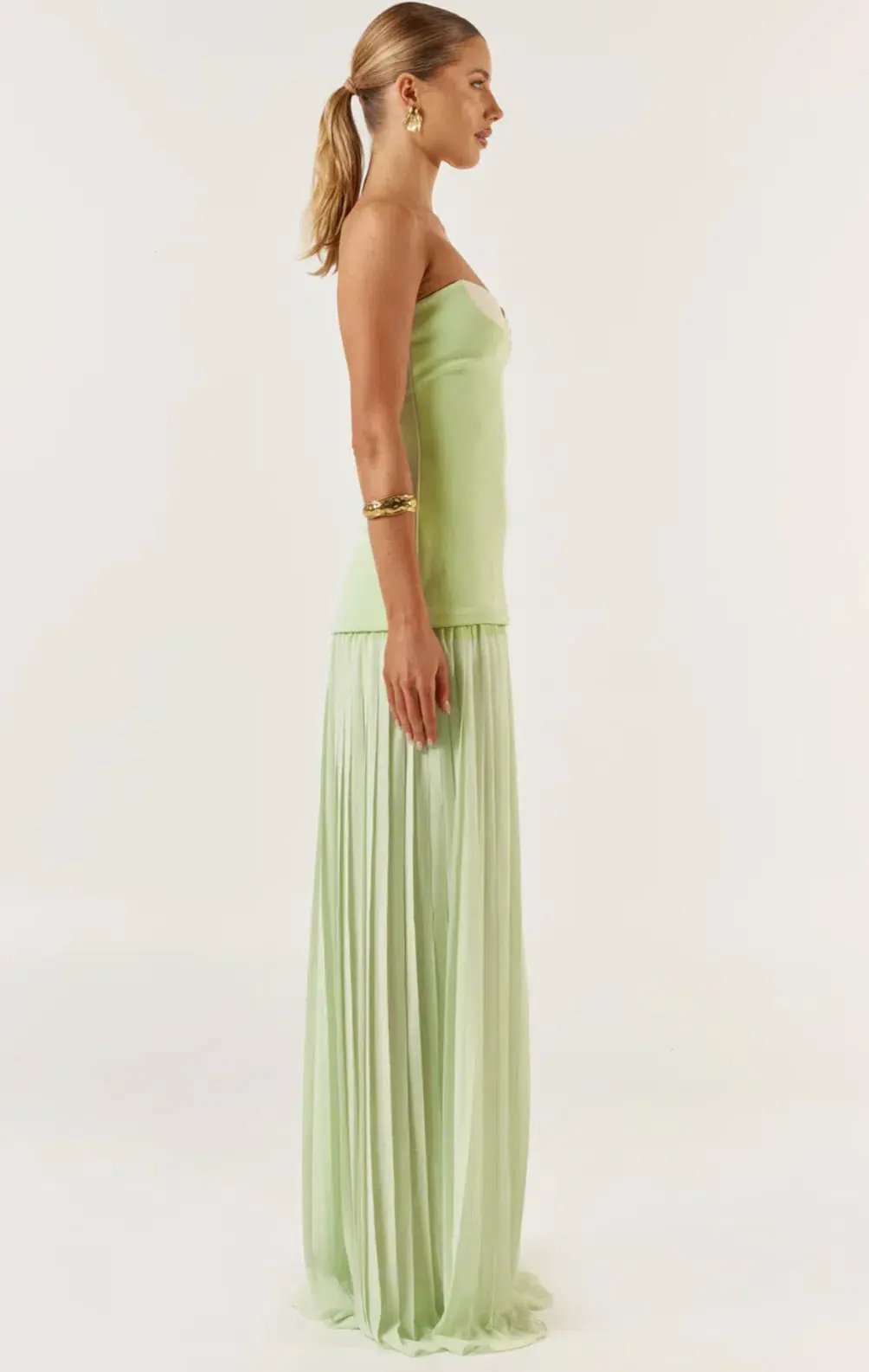 She is Olla Nicolette Maxi Size 10 photo 3
