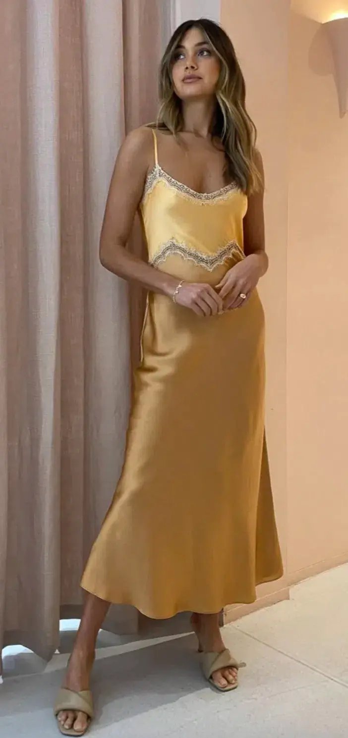 Ginia Hope MIdi Dress Nectarine/Sandstone Size 8 / XS photo 2