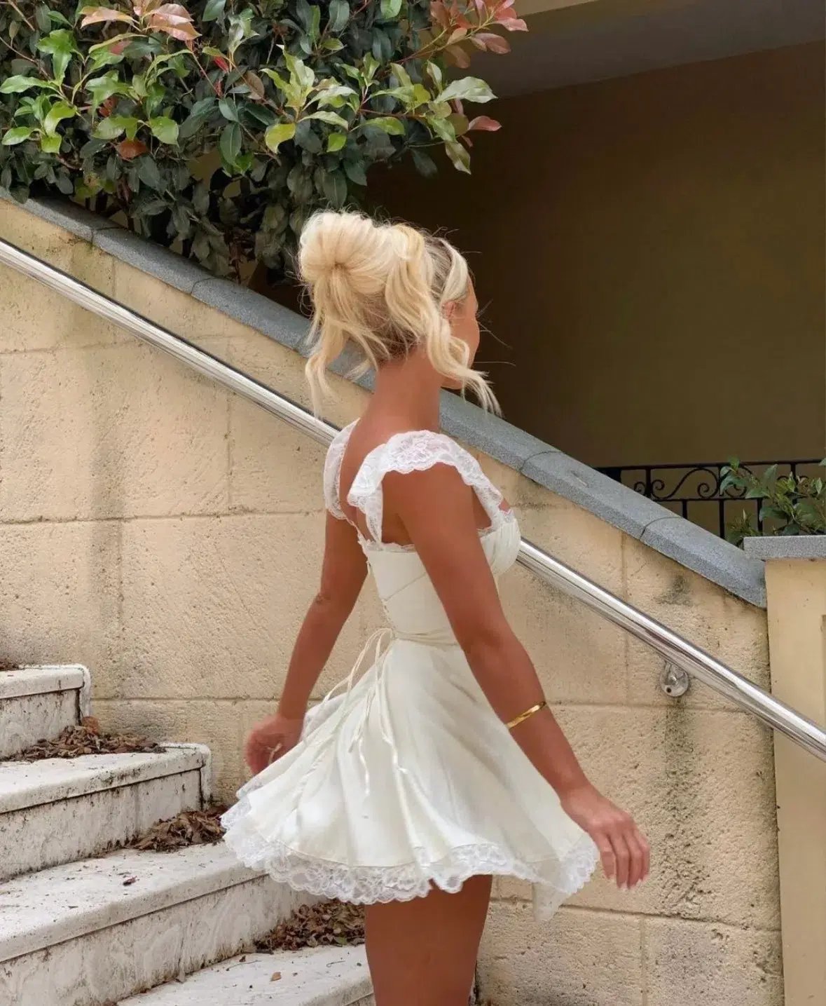 House of CB Kaia Mini Dress - Ivory - Size Small photo 2