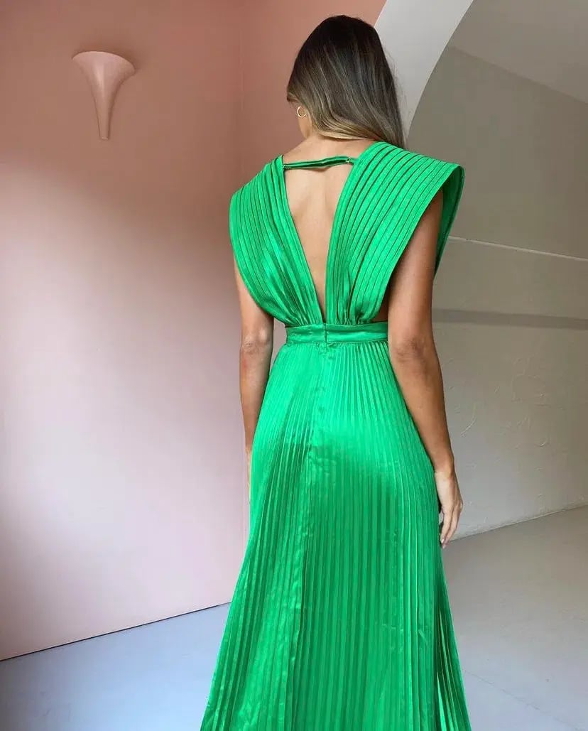 L'idee Gala Gown Bright Green Size 10 photo 4
