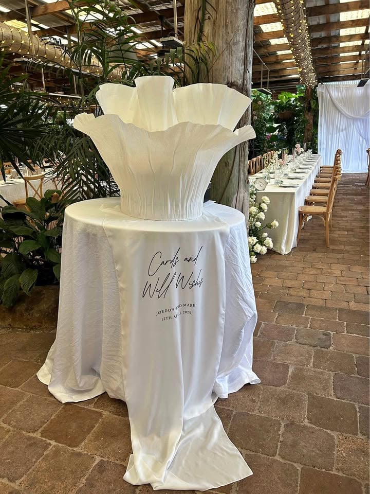 Ciara Aloisio Bloom Wishing Well (White) HIRE - Silk ‘Cards’ sign included photo 4