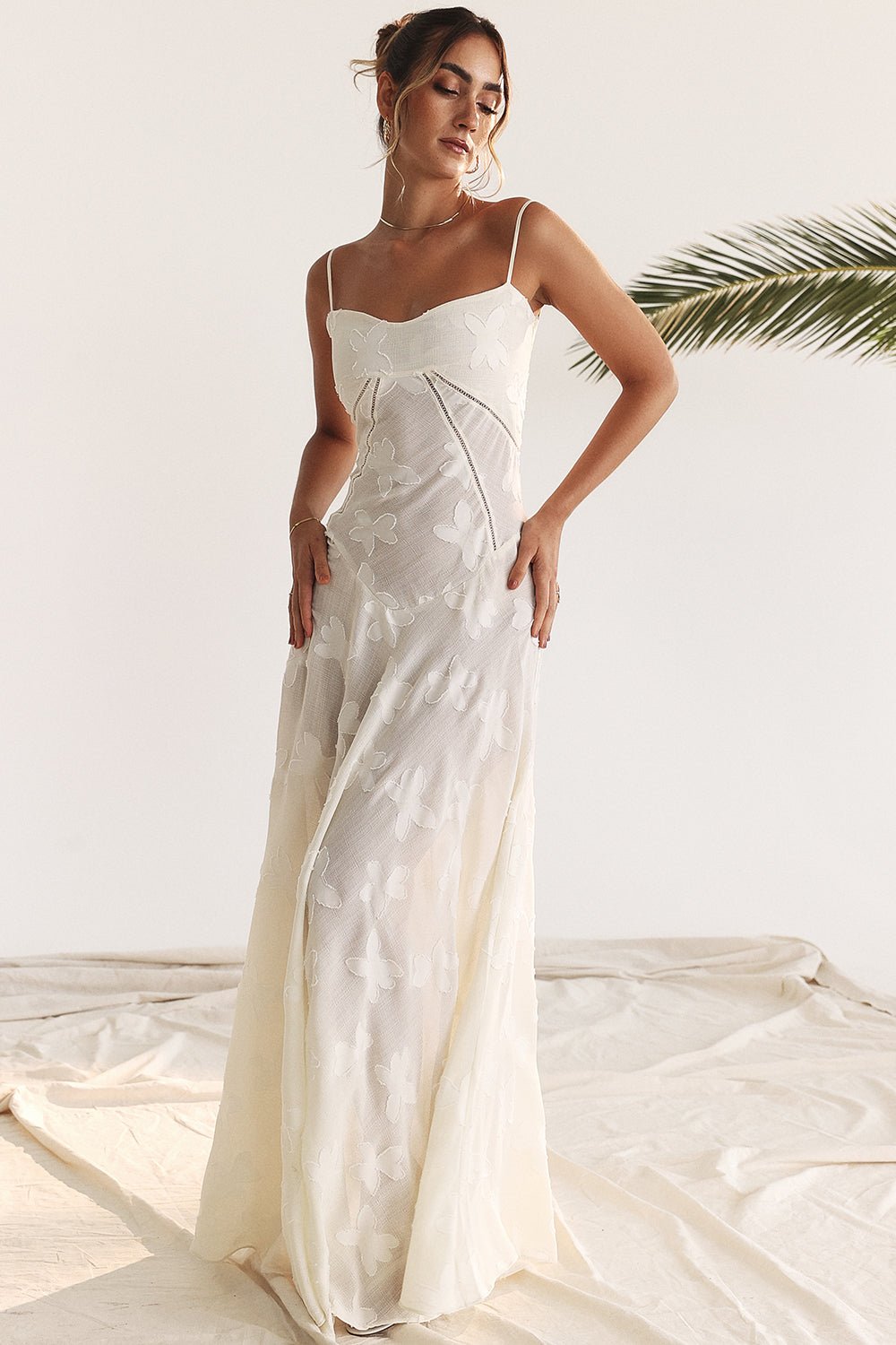 HOUSE OF CB SEREN FLORAL LACE BACK MAXI DRESS - VINTAGE CREAM photo 14