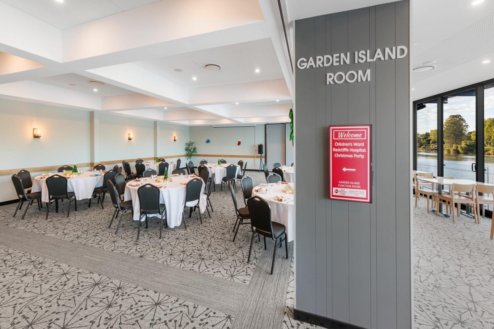 Garden Island Room at North Lakes Hotel photo 2