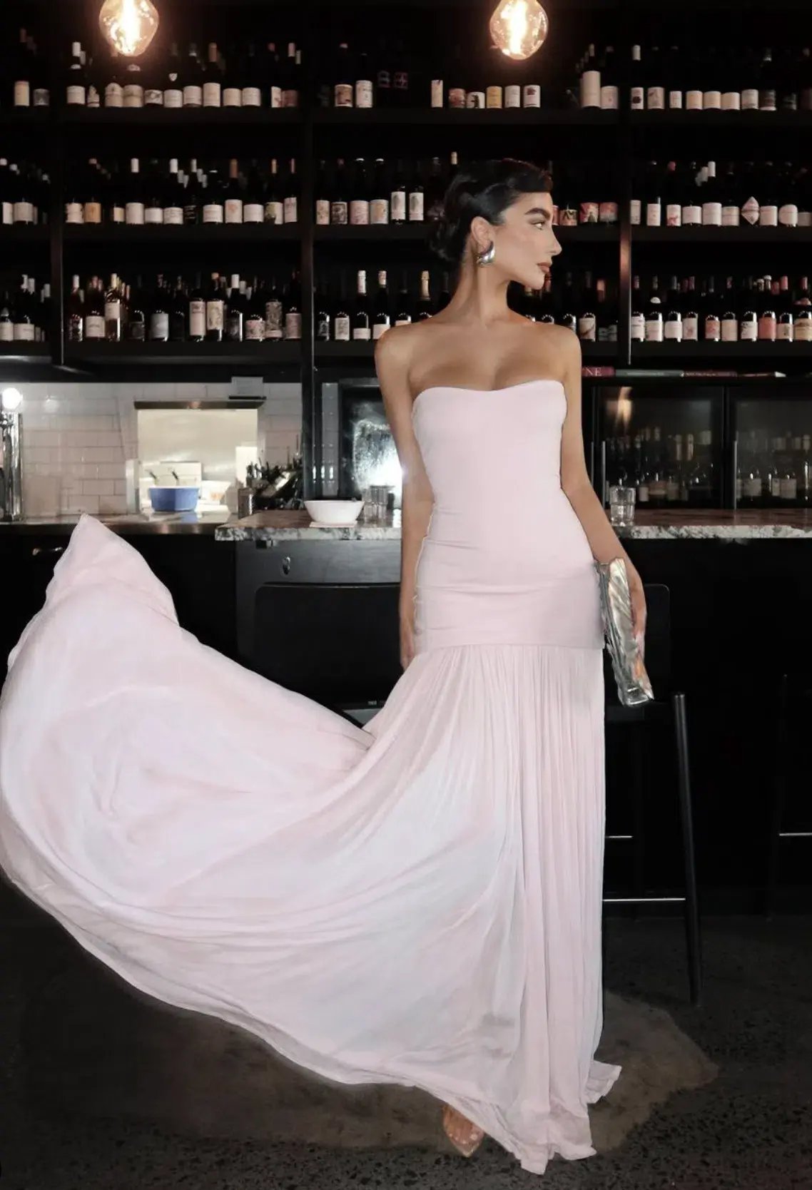Helsa The Naomi Gown Barely Pink Size 10 photo 4