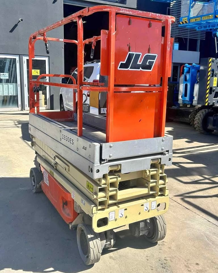 Scissor Lift Hire photo 2