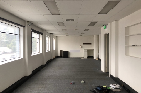 Bright open-plan studio for long term use photo 6