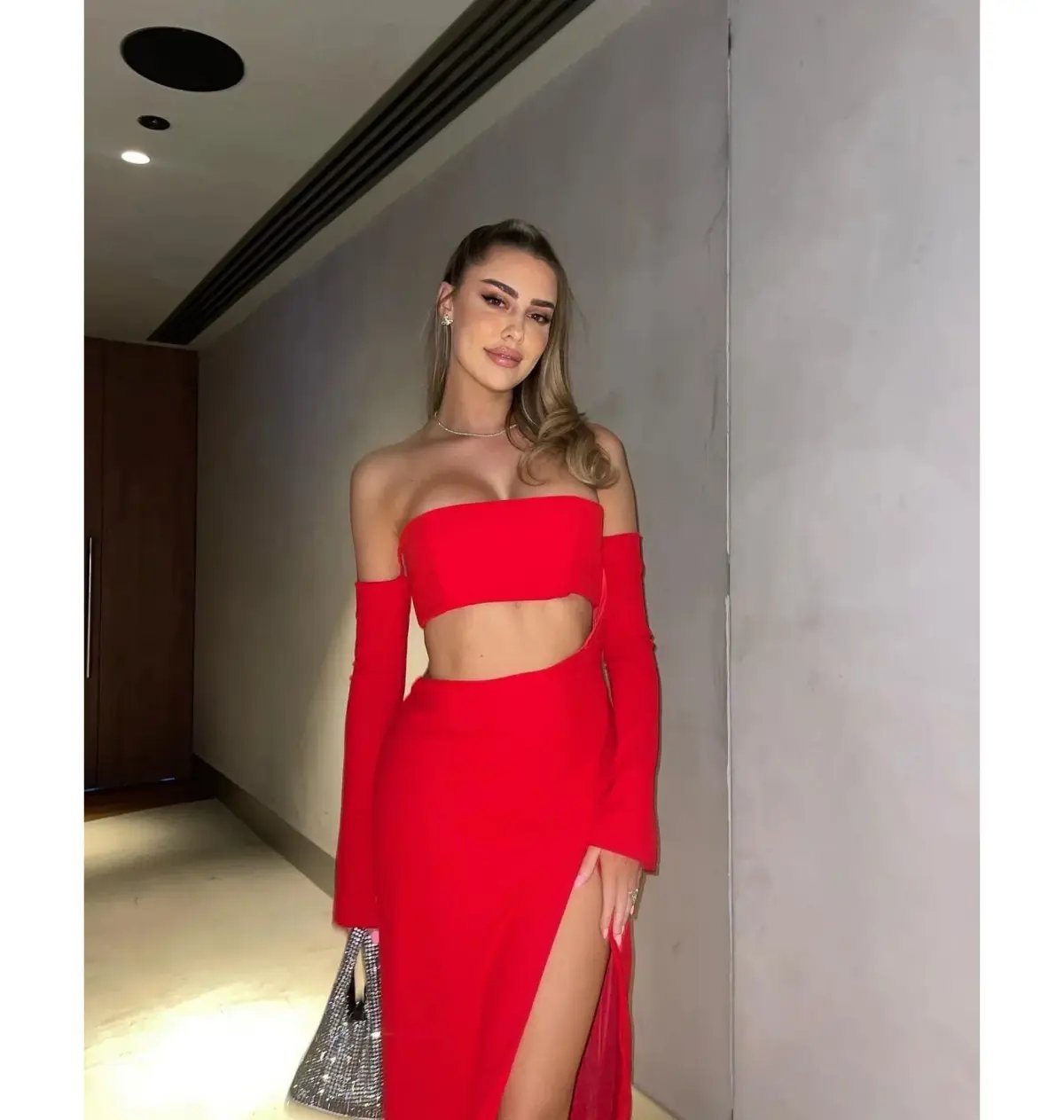 Effie Kats Hall Of Fame Gown Red Size AU 8 photo 3