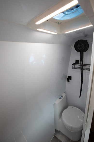 CICCIO - Equipped Van w/ Ensuite photo 3