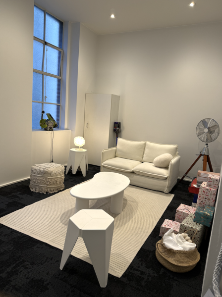 Cozy creative space in City photo 4