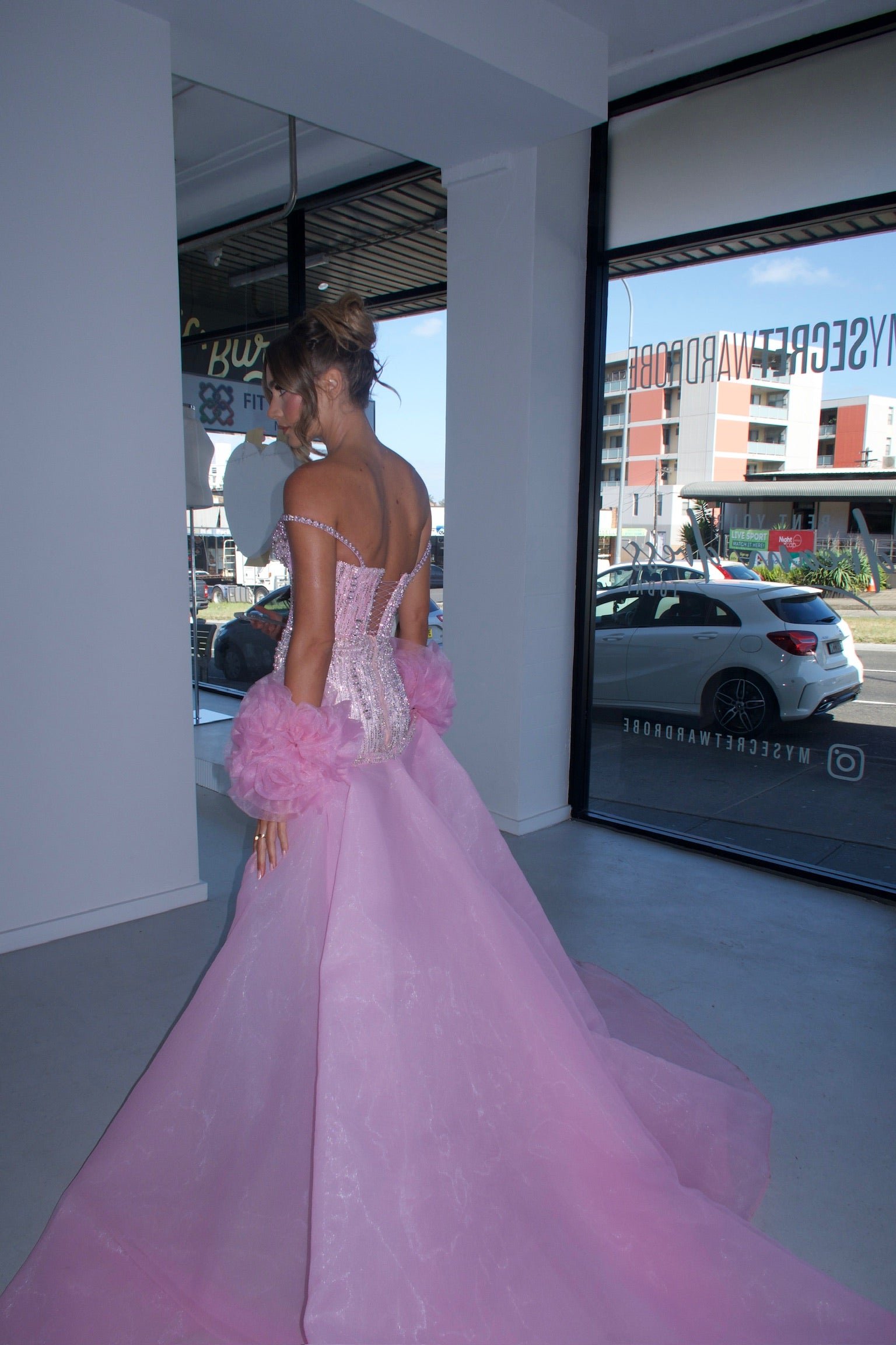SADIA GOWN photo 5