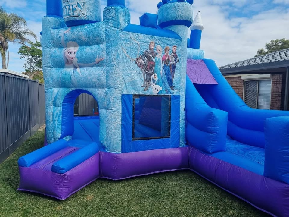 GREAT SELECTION OF JUMPING CASTLES FOR HIRE photo 10