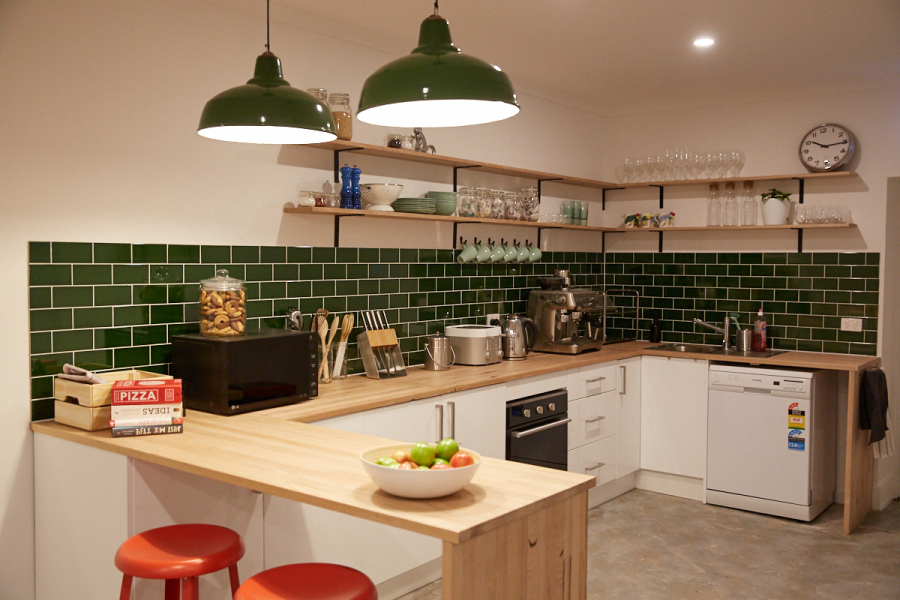 T.O.M.S Place, Private, lockable 10.6m2 studio photo 5