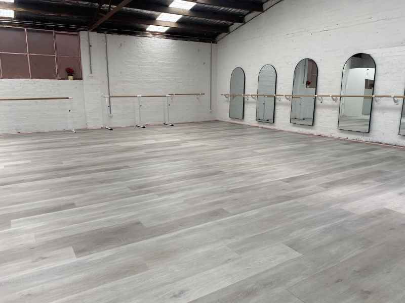 Dance/ Ballet studio photo 2