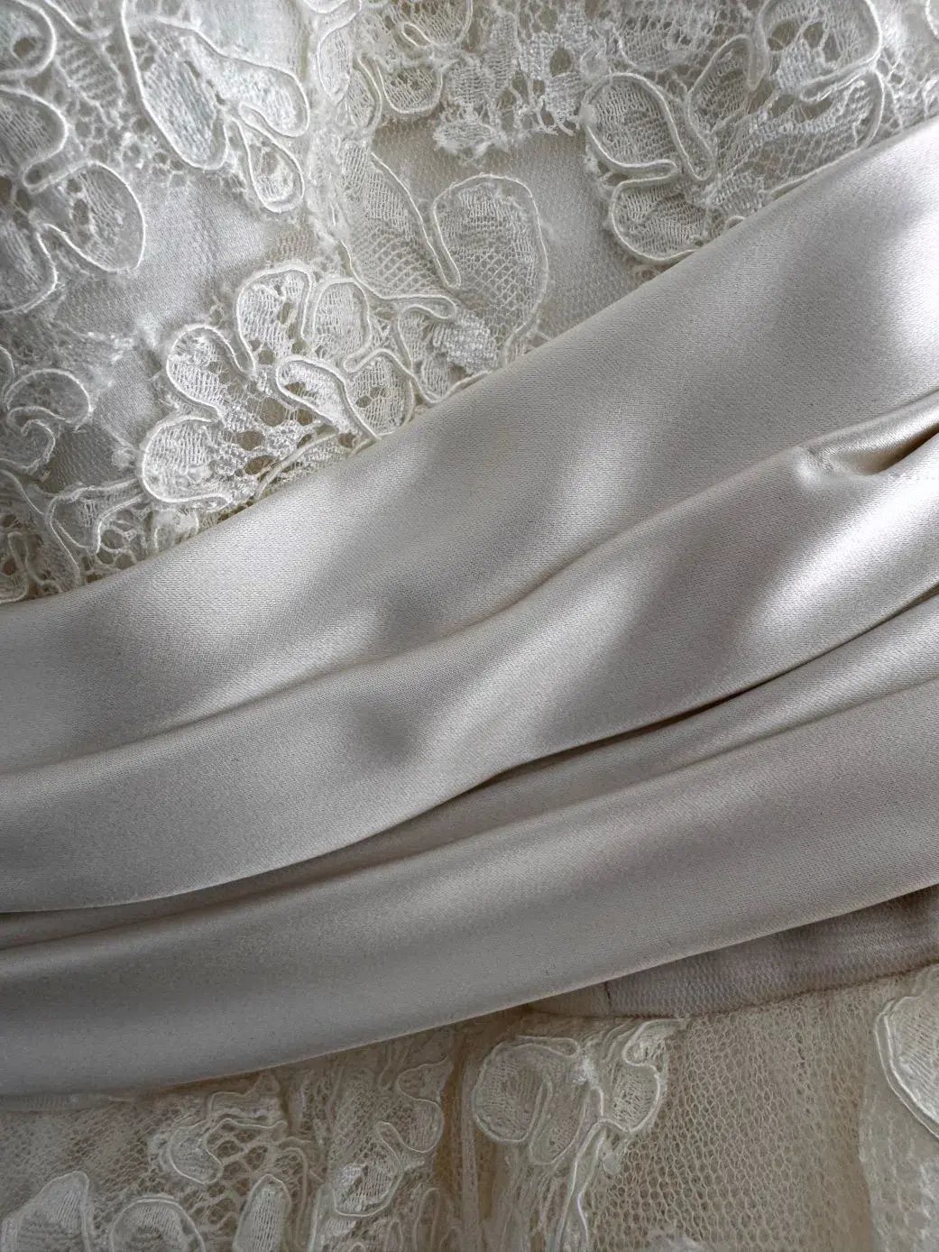 Pronovias Bridal size 10 photo 12