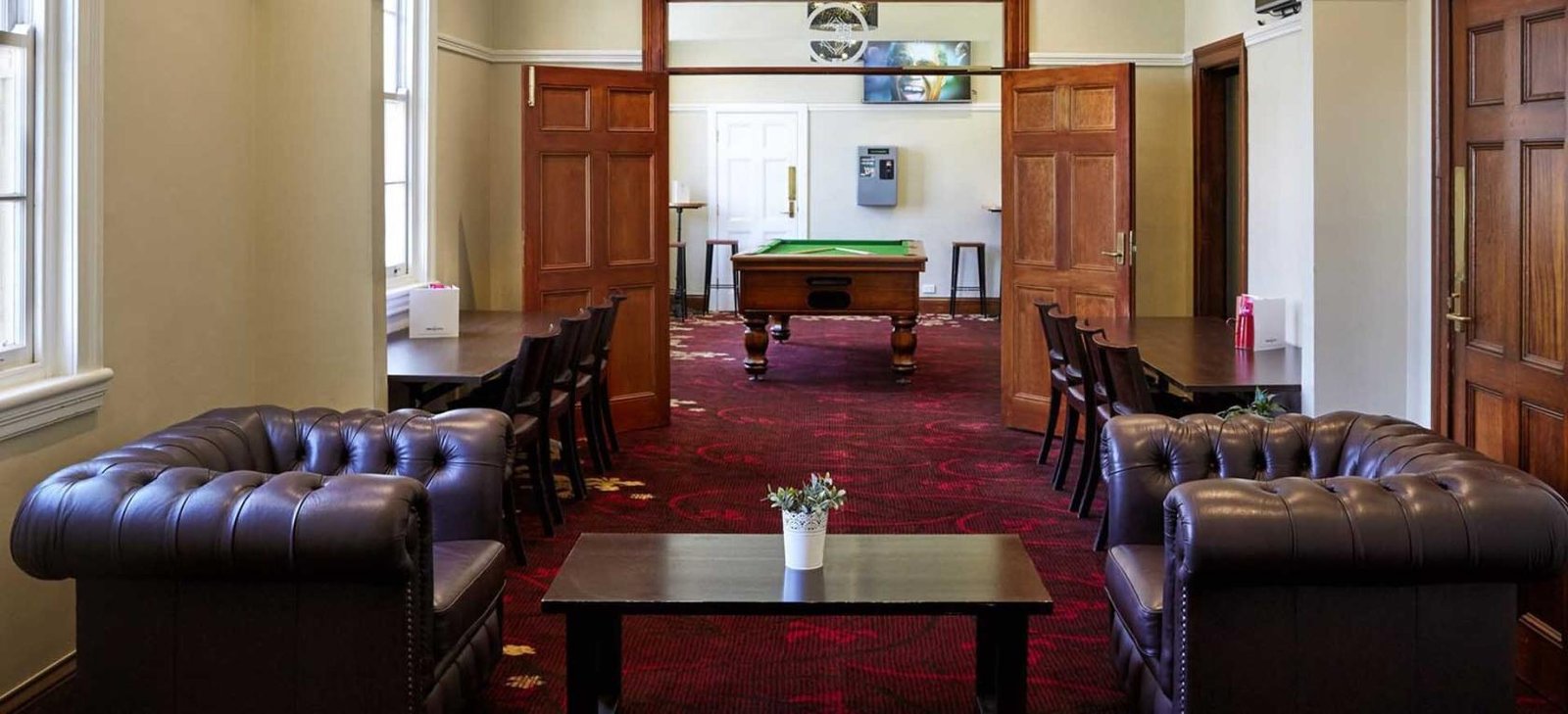 The Berry & Parlour Rooms at Crows Nest Hotel photo 4