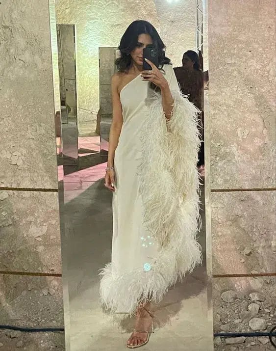 Taller Marmo Ubud One Shoulder Feather Trimmed Crepe Maxi Dress Ivory Size 38 / AU 6 photo 9