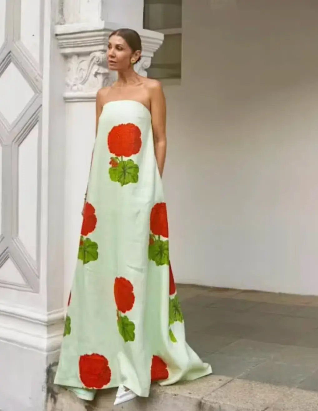 Oroton Posie Geranium Gown Sea Spray Size 6 photo 6