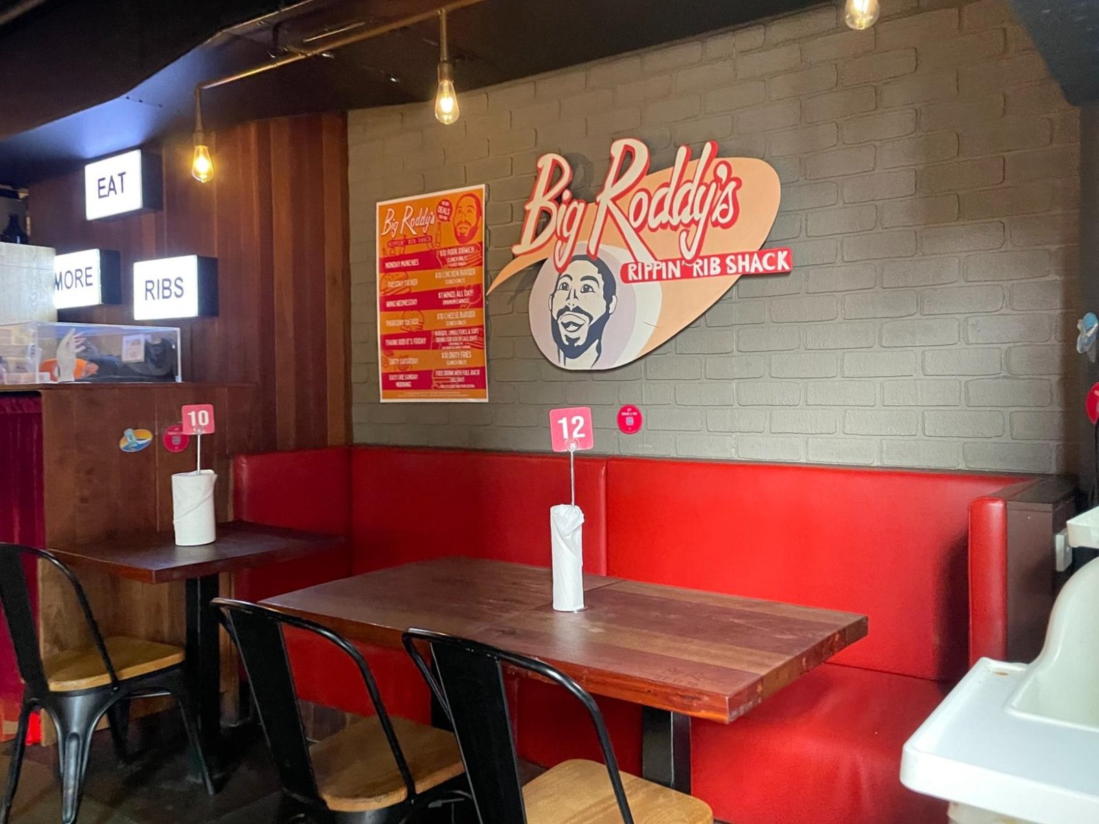 Entire Venue at Big Roddy's Rippin' Rib Shack photo 5