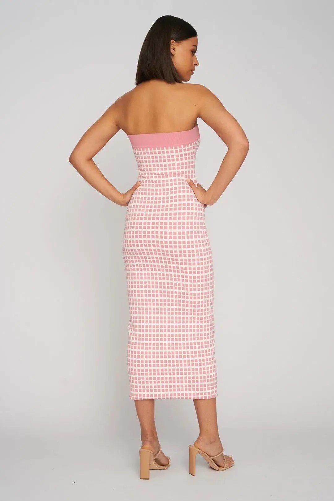 By Johnny Isabella Check Knit Midi Dress in Pink Size 8 photo 2