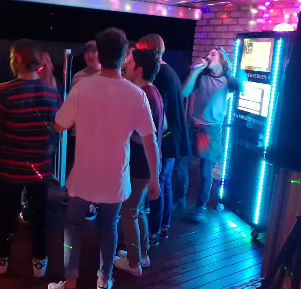 🎤 Karaoke & Jukebox Machine Hire - Party Starter! photo 9