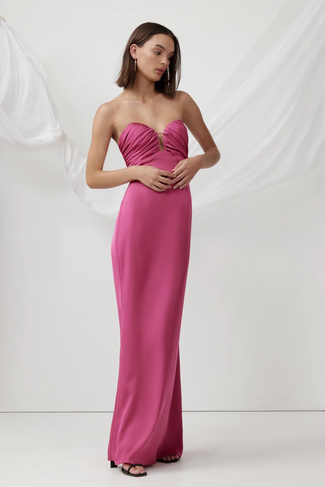 LEXI MAGNOLIA DRESS - MAGENTA photo 3