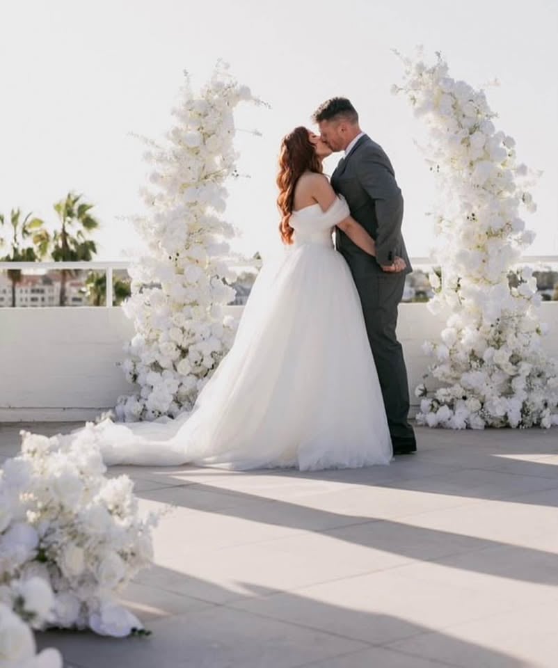 Wedding Flower Arches - HIRE ONLY photo 5