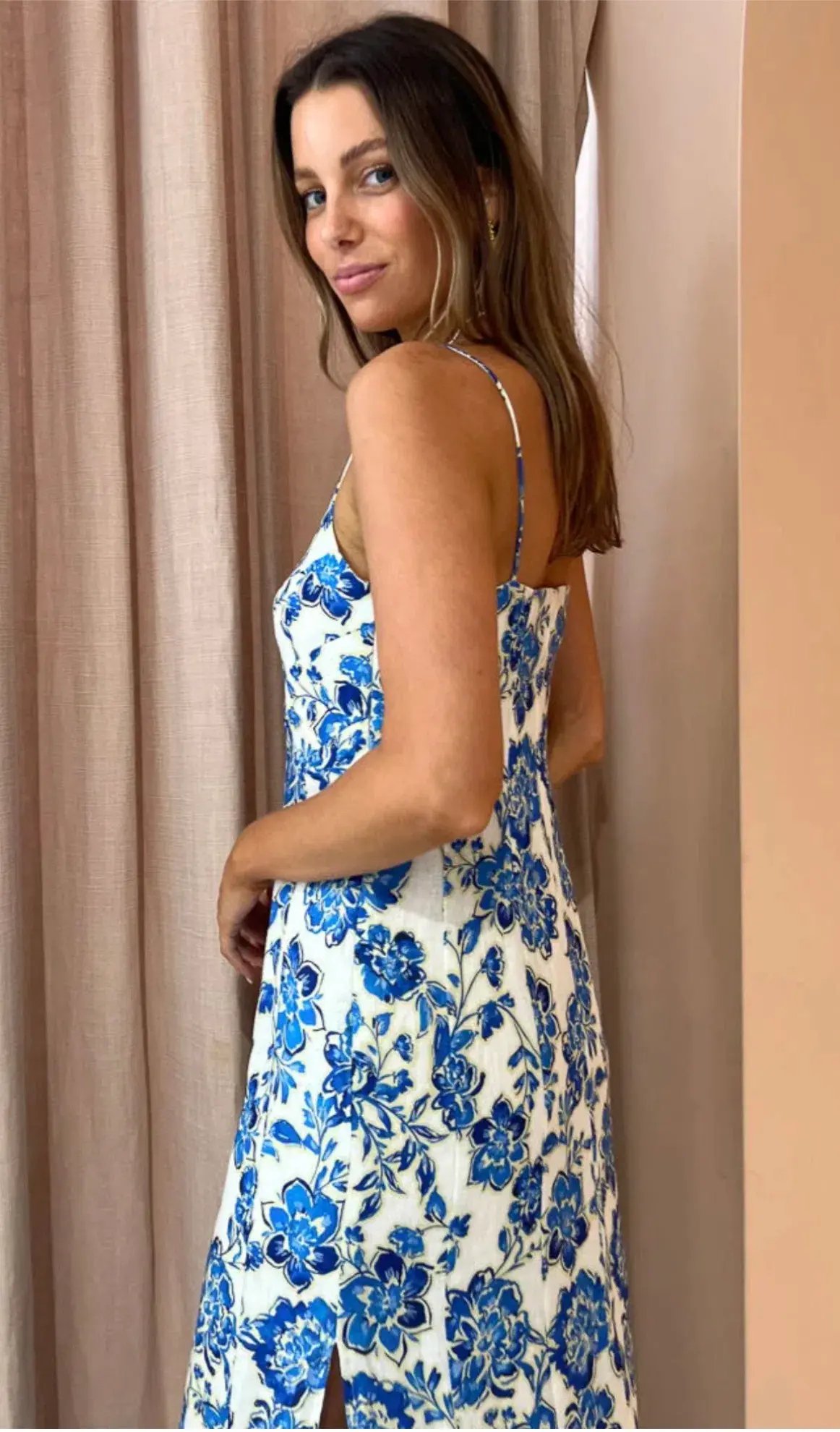 Issy Glimpse Dress In Bluebells Size 12 photo 2