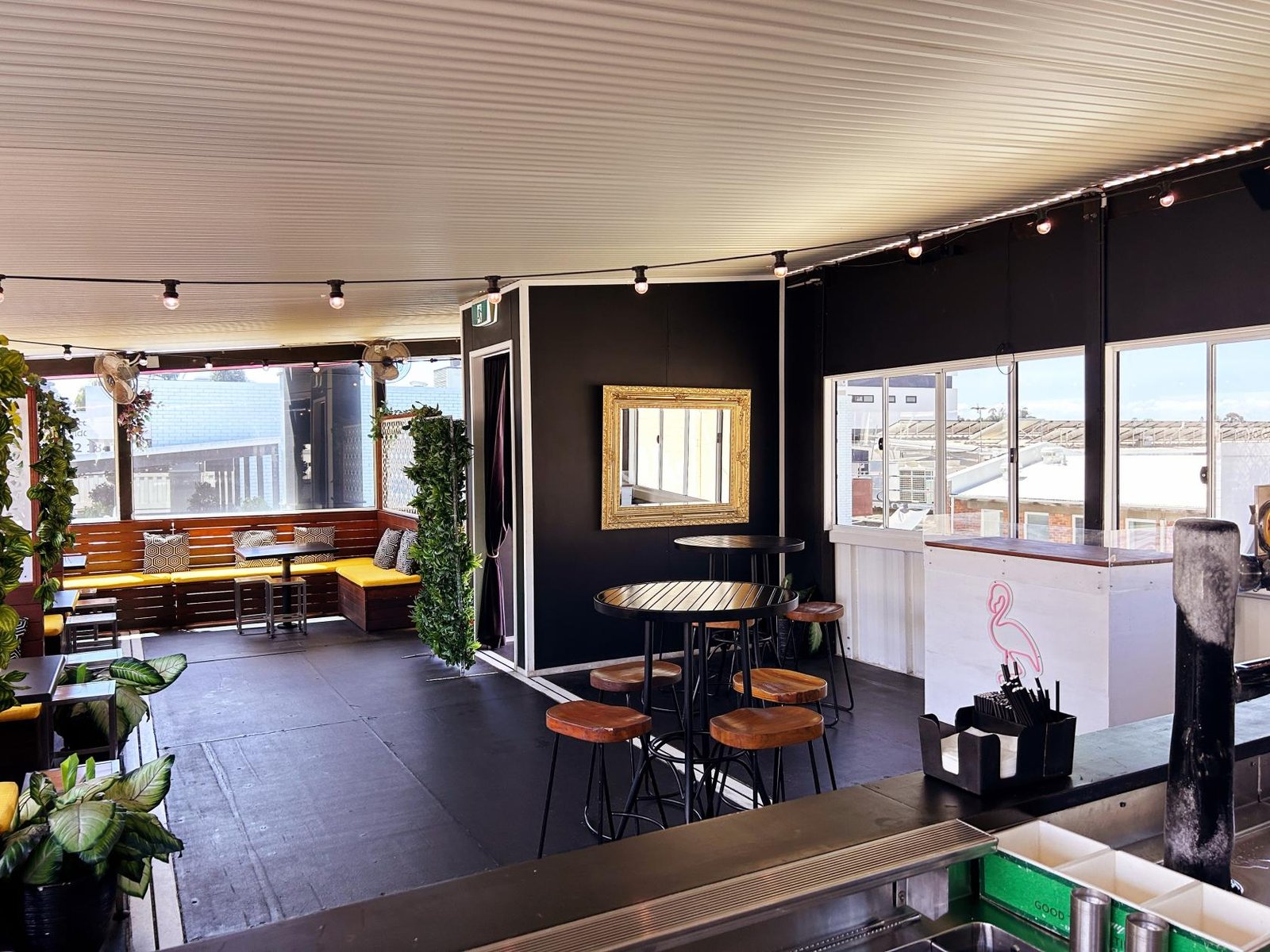 Breeze Bar at Summa House photo 16