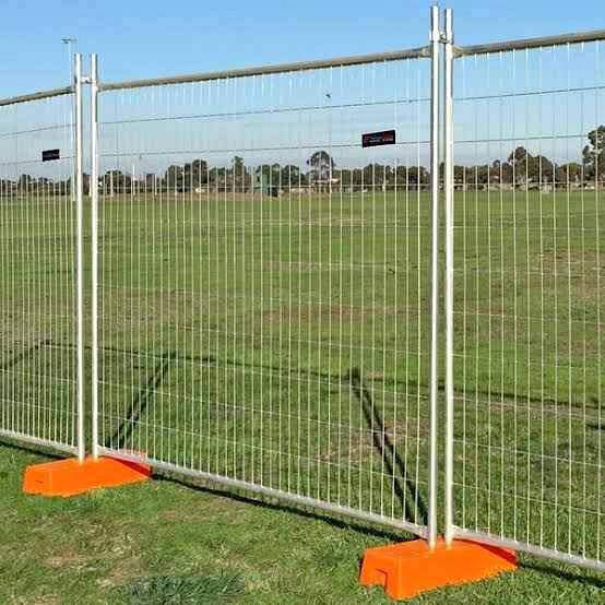 Cheap 2.4m and 3.4m temporary fence sets $20. Temp Fence photo 2