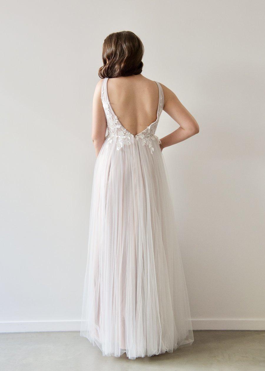 When Freddie Met Lilly Gio Gown White Size 10 photo 3