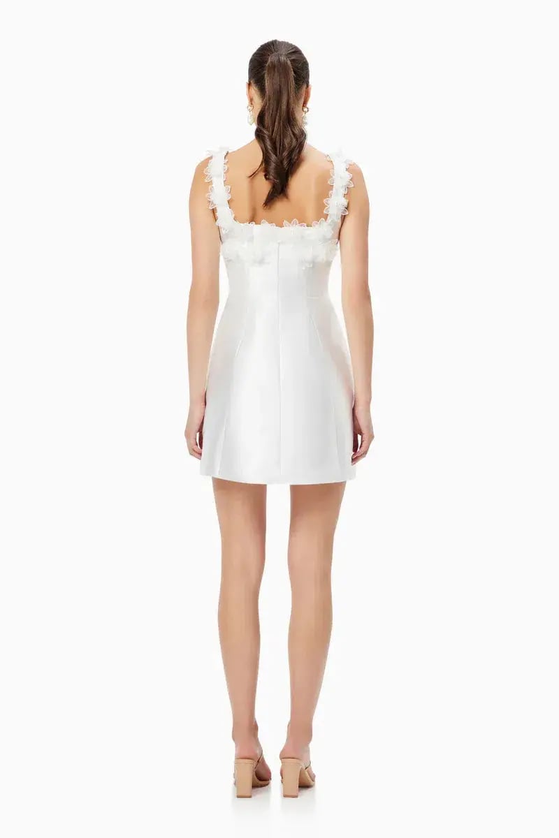 Elliatt Elder Dress White Size 6 photo 3