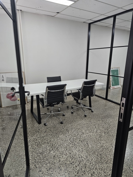 Private Office Suites & Hot Desks for Rent photo 6