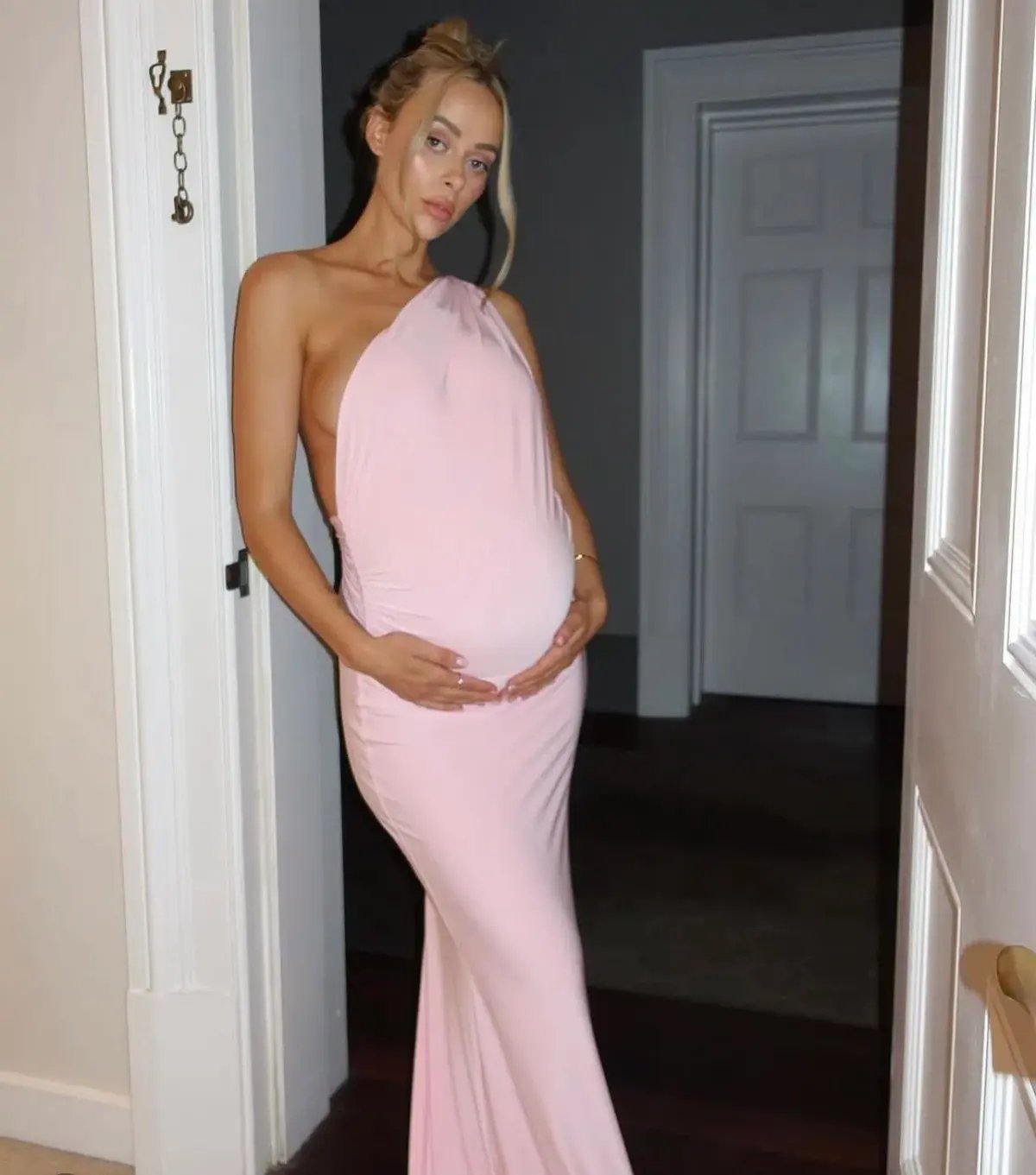 Natalie Rolt Fabienne Gown Blossom Pink Size 0 / AU 6 photo 3