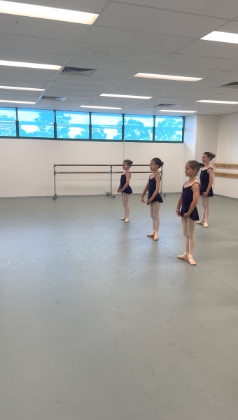 Studio 4 photo 3