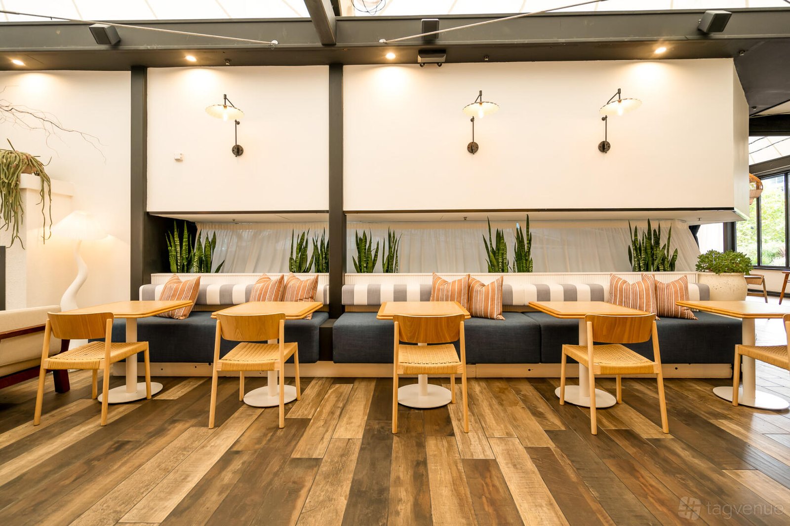 Exclusive Venue Hire at Four Hundred photo 7