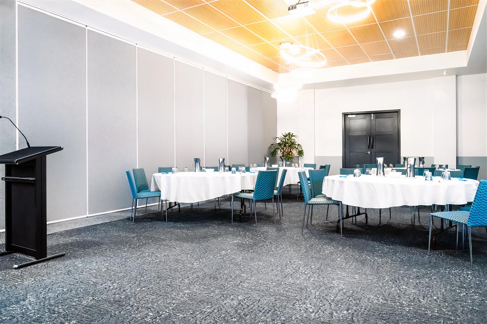 Coral Room at Mantra Mooloolaba Beach photo 2