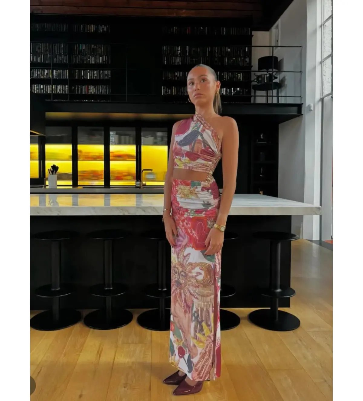 She is OLLÁ Ophelia Maxi Dress Victor Print Size AU 8 photo 2
