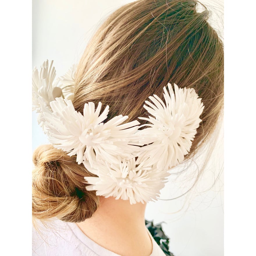 Murley & Co Dahlia Ponytail Cage White photo 3