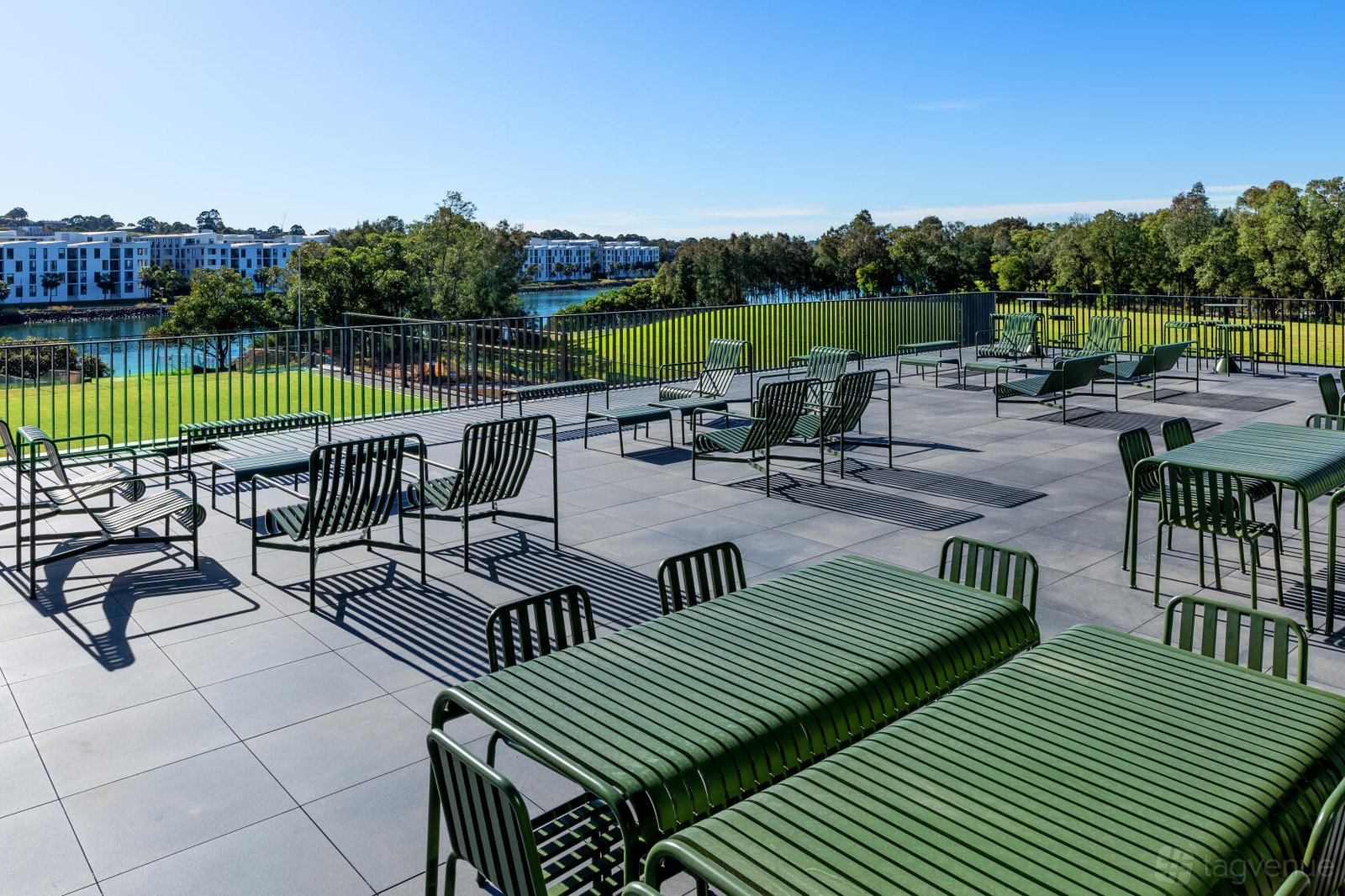 Outdoor Terrace at Cricket Central photo 2