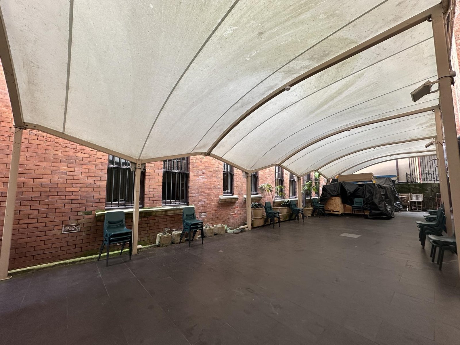 Covered Courtyard at Jardin St James photo 2