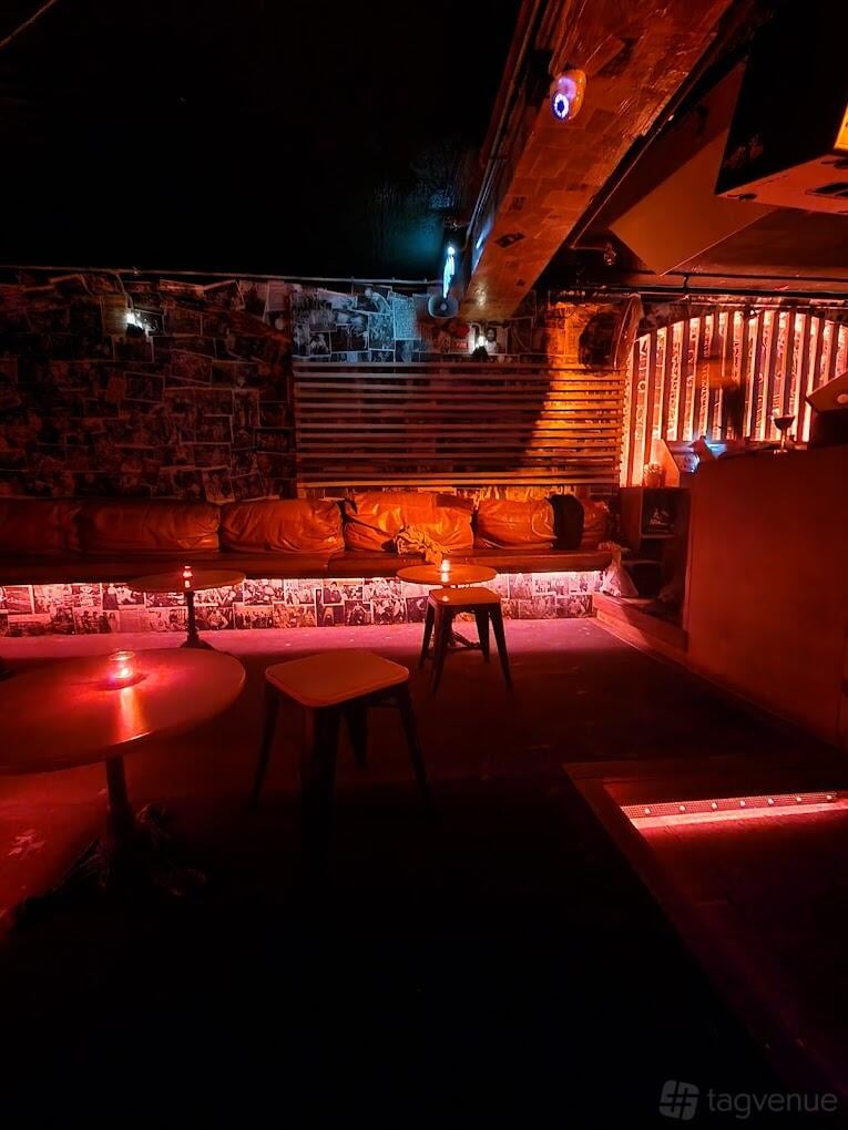 Whole Venue at Club 77 photo 5